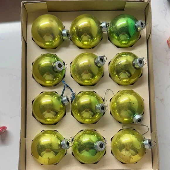 Vintage Green Holiday mercury glass Set - Picture 1 of 3